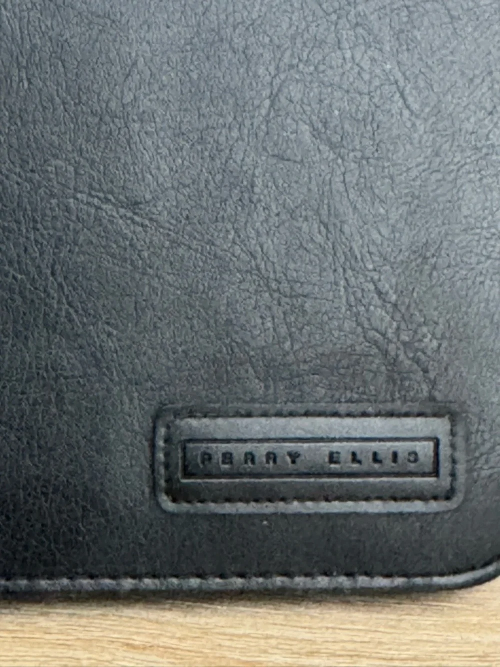 Perry Ellis Vintage Black Leather Round Zipper Document Portfolio Organizer